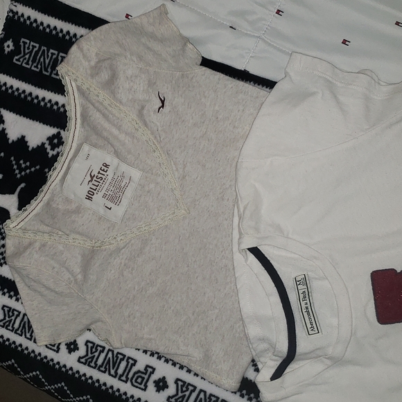 Abercrombie  & Hollister bundle  sz M & sz L <but sm > - Picture 3 of 8